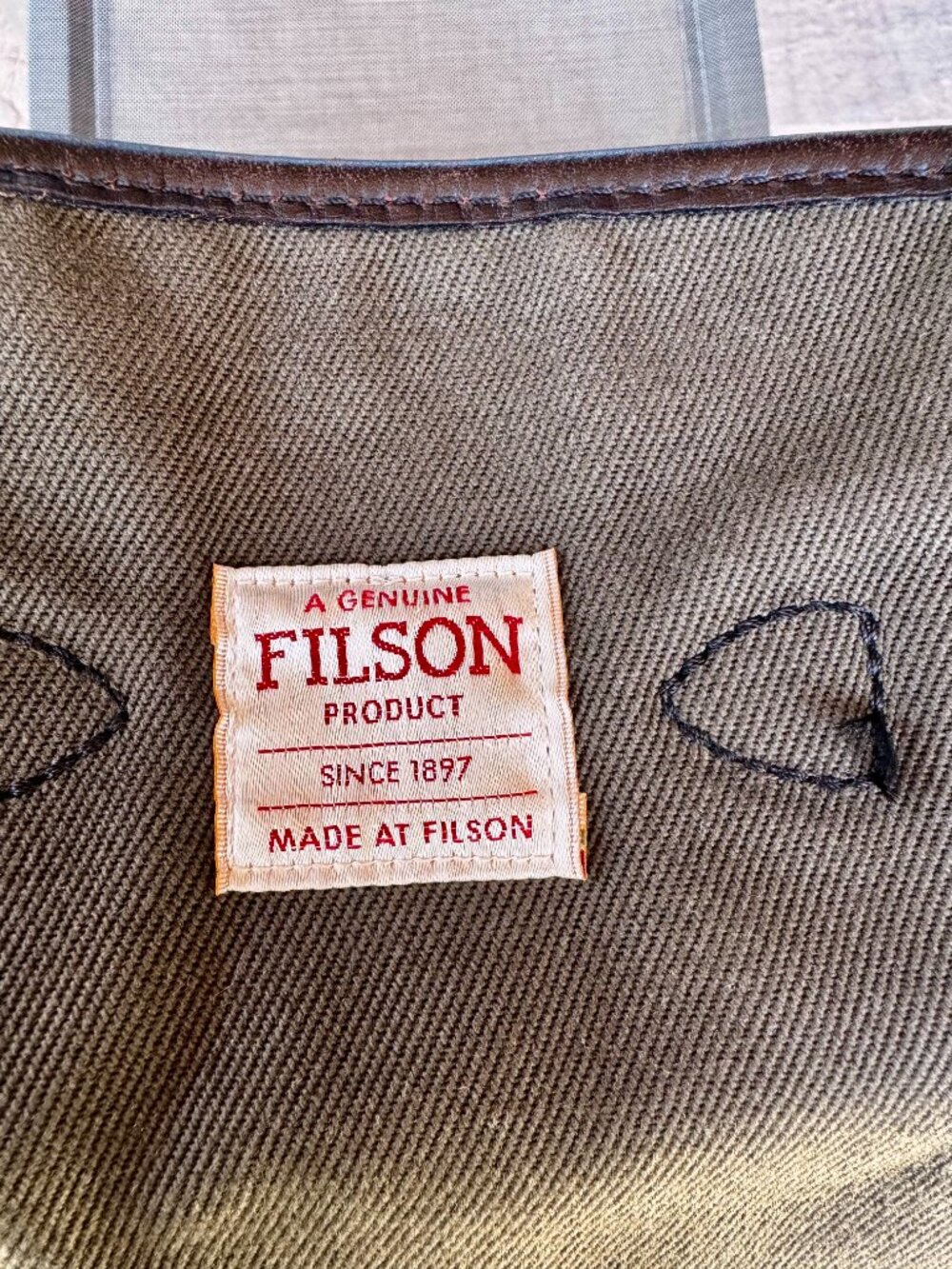 Filson Rucksack, Rugged Twill/Bridle Leather, Otter Green, Excellent Condition - Picture 9 of 10